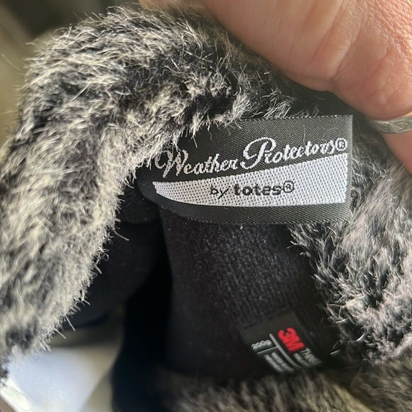 Woman’s Snow/Winter Boots Size 10W - Picture 2 of 4